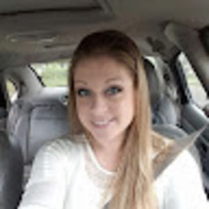 Meet your Posher, Becca